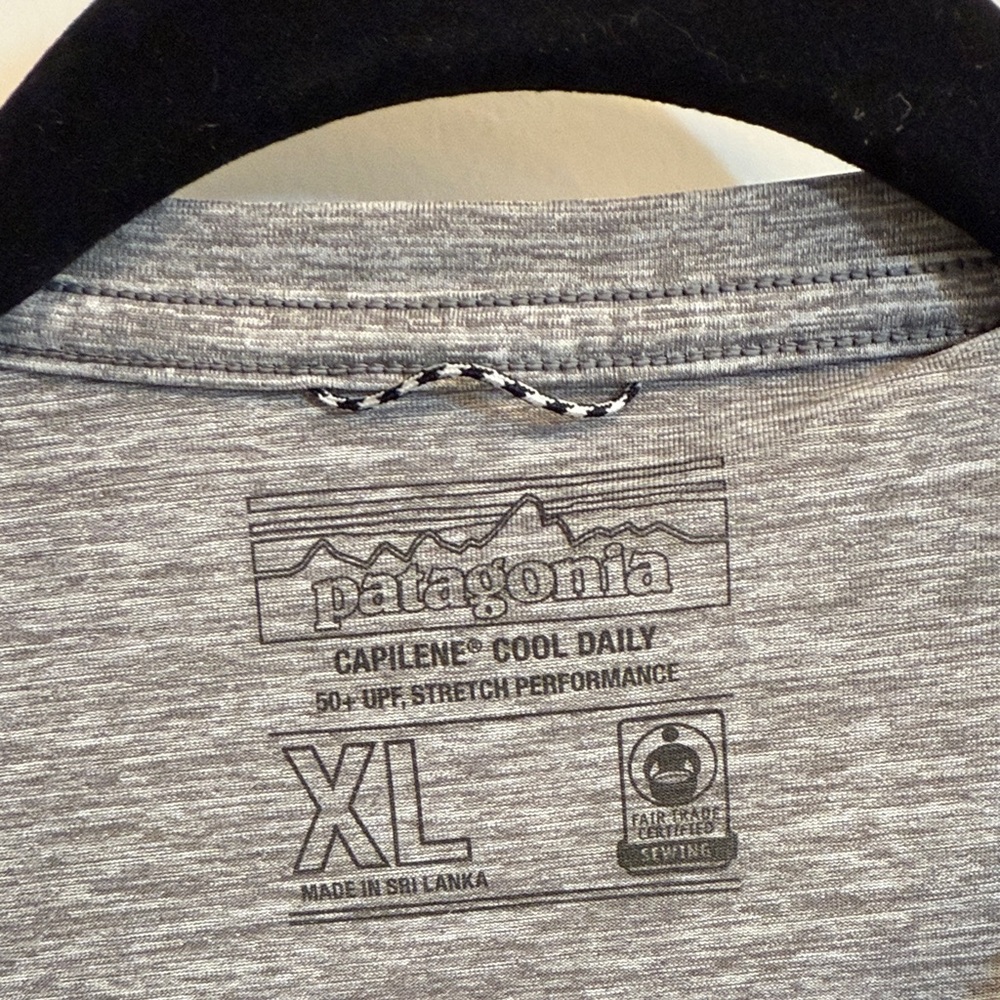 Patagonia Capeline Cool Daily Heather Gray Mountain Graphic Tee - Picture 2 of 3